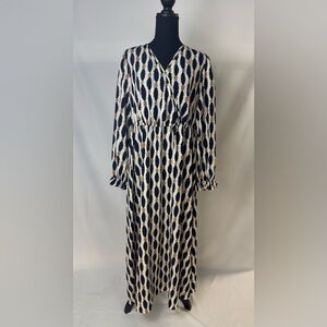 Celure Plus Allover Print Flare Sleeve Belted Dress